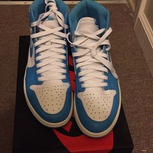 Air Jordan retro 1 unc